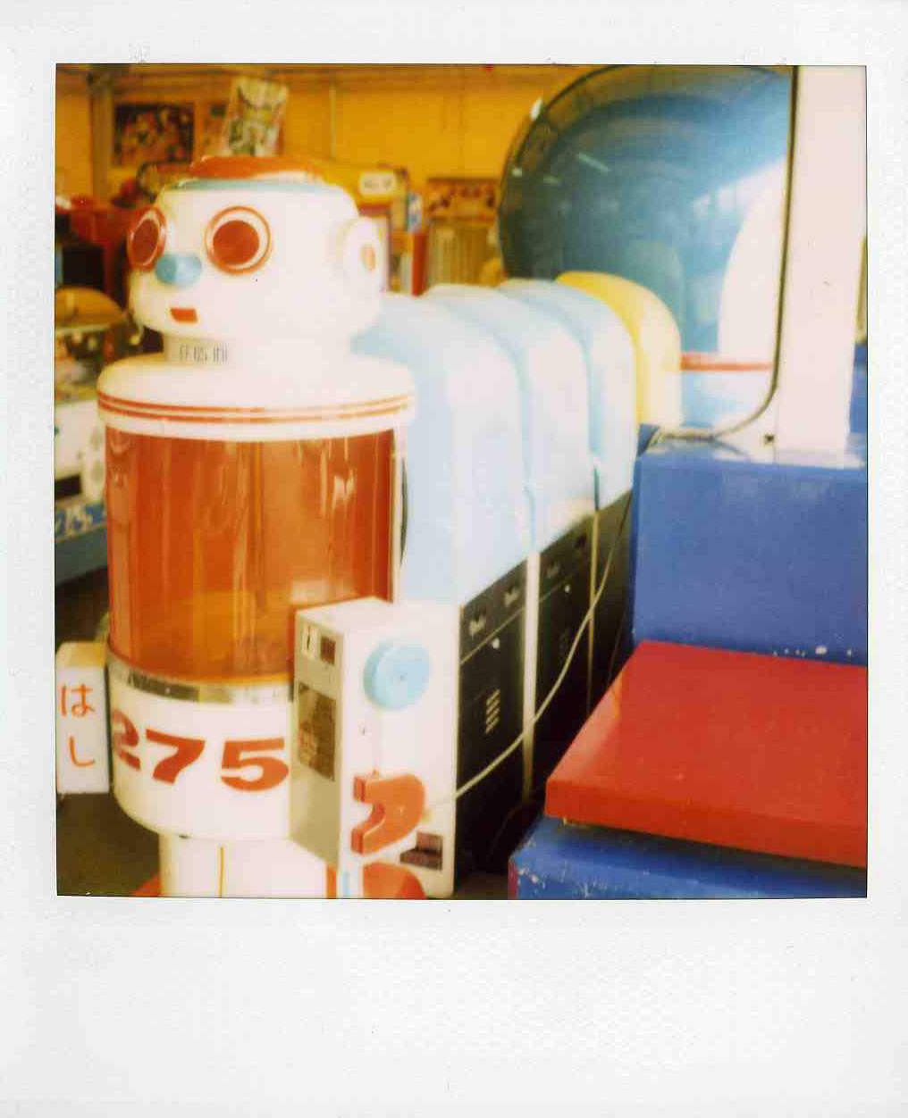 polaroid japan robot